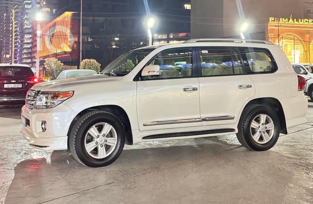 تويوتا لاندكروزر